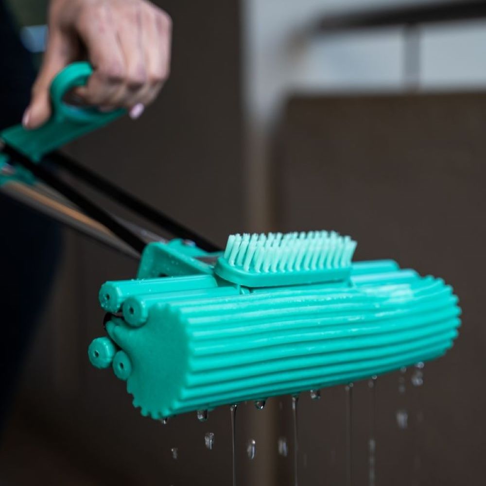 Floorwiz Pro & Brush Attachment | PVA Sponge Mop - Verimark